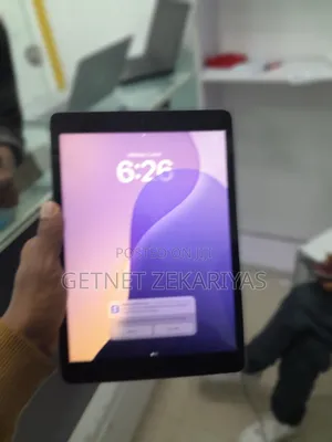 New Apple iPad 10.2 (2021) 128 GB