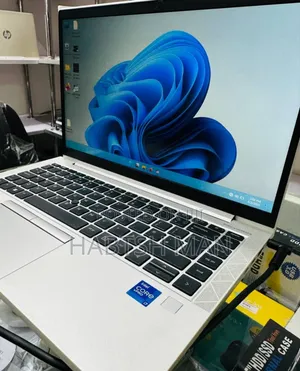 New Laptop HP EliteBook 830 G8 16GB Intel Core I7 SSD 512GB