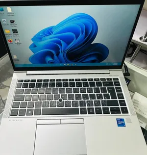 New Laptop HP EliteBook 830 G8 16GB Intel Core I7 SSD 512GB