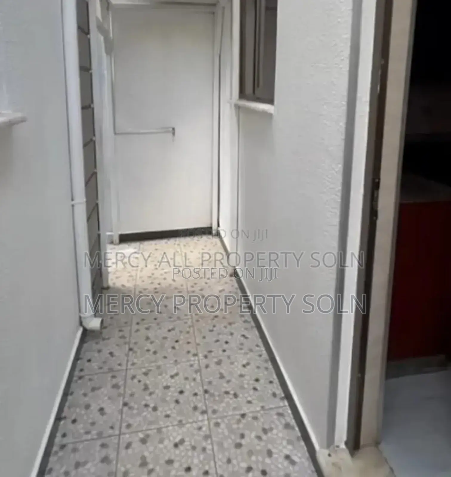 Furnished 5bdrm Villa in Bole for sale