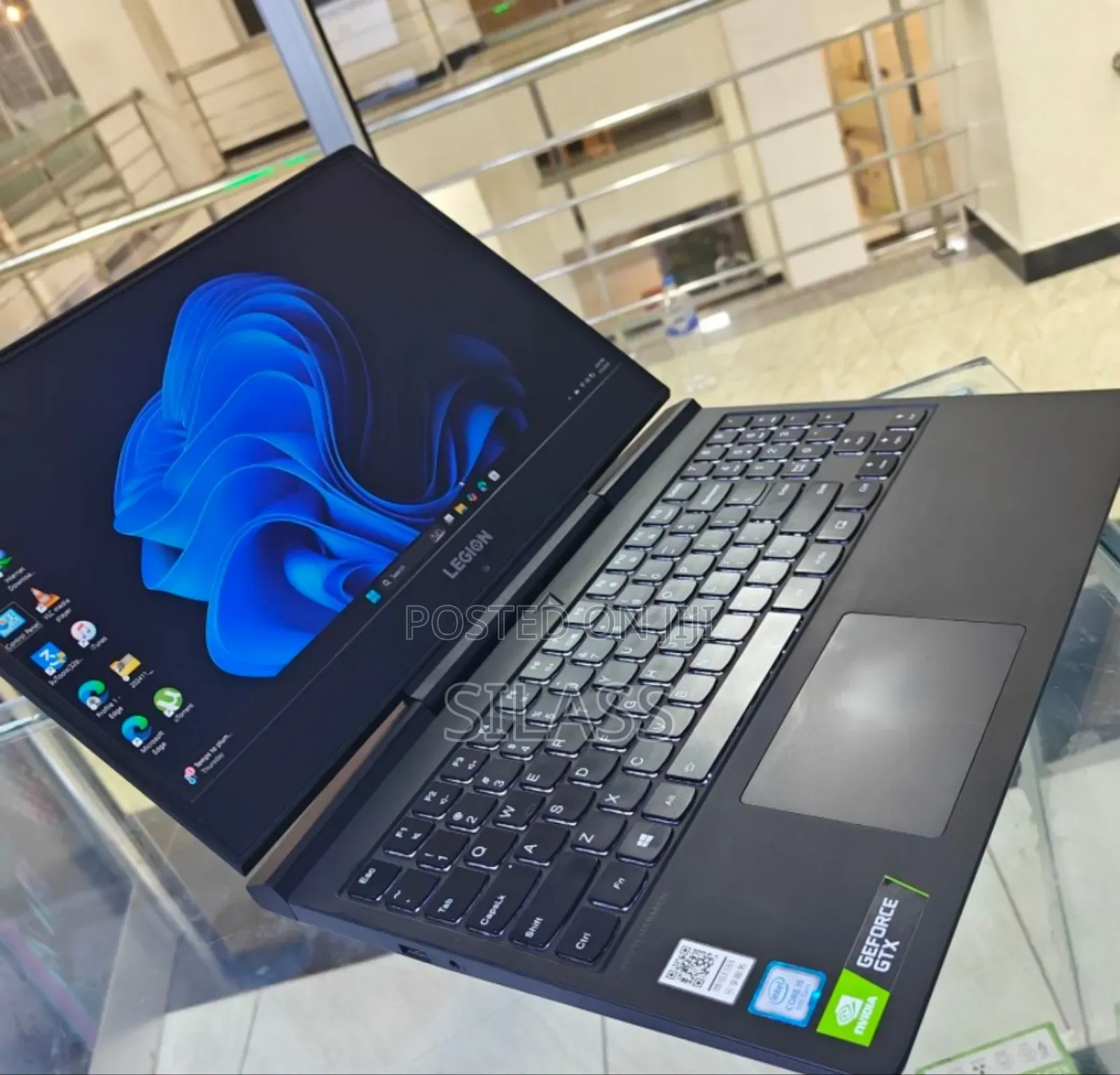 New Laptop Lenovo Legion Y720 16GB Intel Core i5 SSD 1T