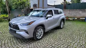 New Toyota Highlander Hybrid 2024 Silver