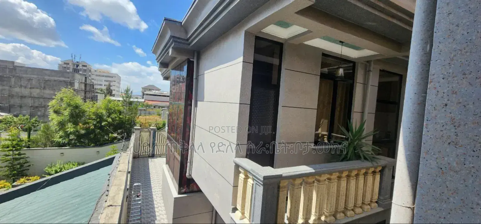 Furnished 8bdrm House in Semit Area, Yeka for sale