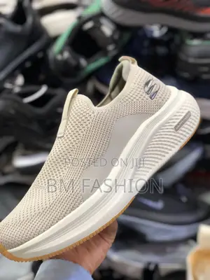 Skechers Sneakers Cream Color