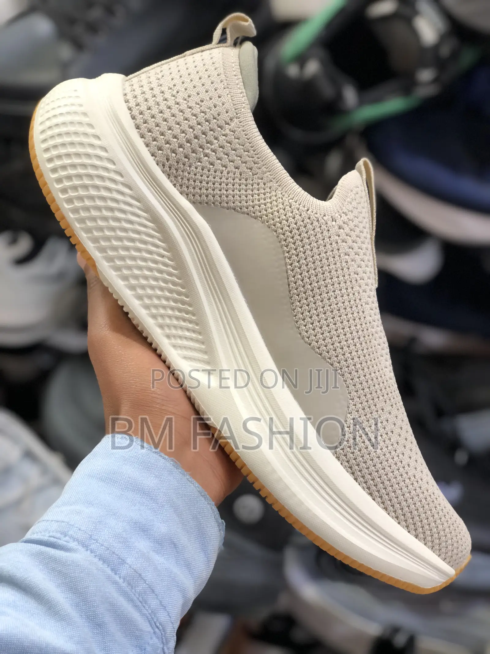 Skechers Sneakers Cream Color