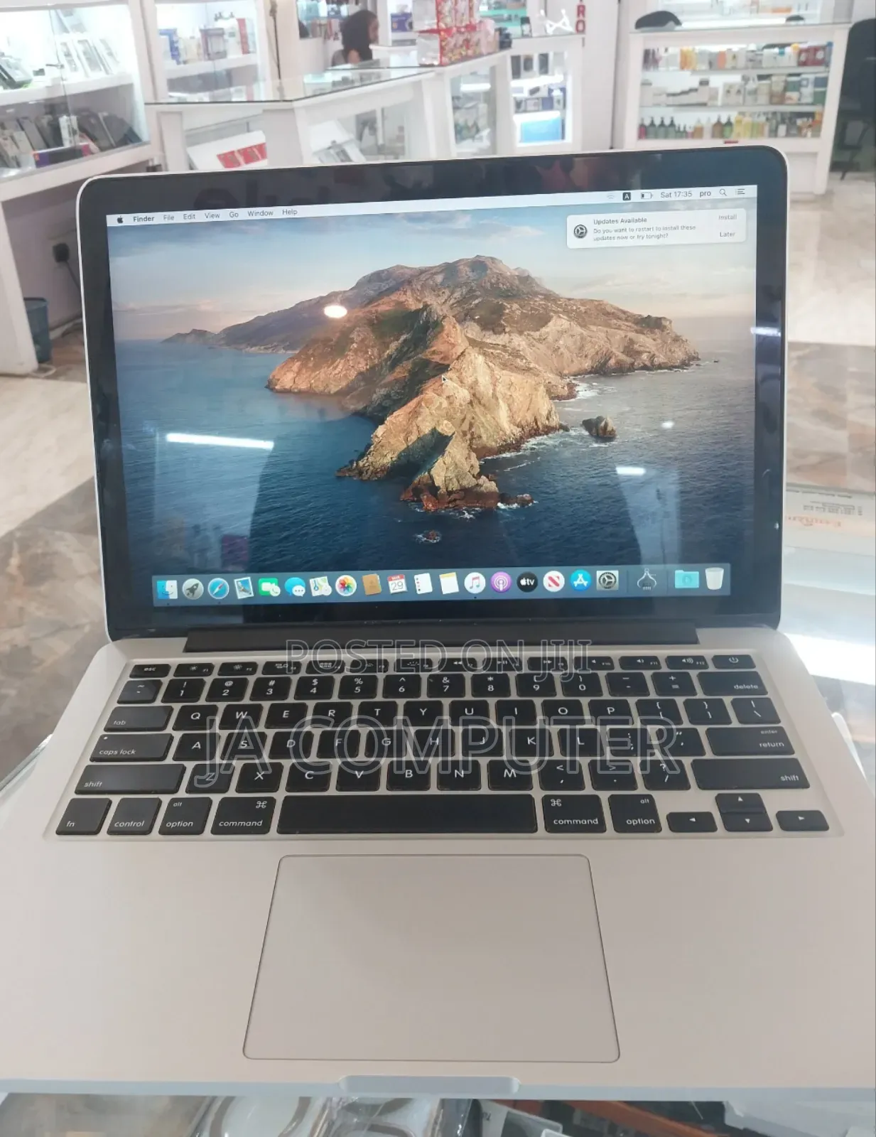 New Laptop Apple MacBook Pro 2015 16GB Intel Core I5 SSD 512GB