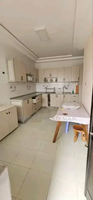 Furnished 8bdrm House in Yeka for sale