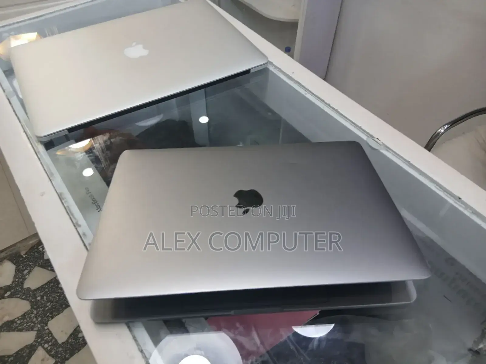 New Laptop Apple MacBook Pro 2021 M1 16GB Apple M1 Pro SSD 512GB