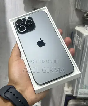 New Apple iPhone 16 Pro Max 256 GB Black