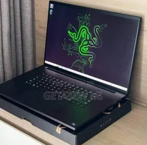 New Laptop Razer Blade 32GB Intel Core I9 SSD 2T