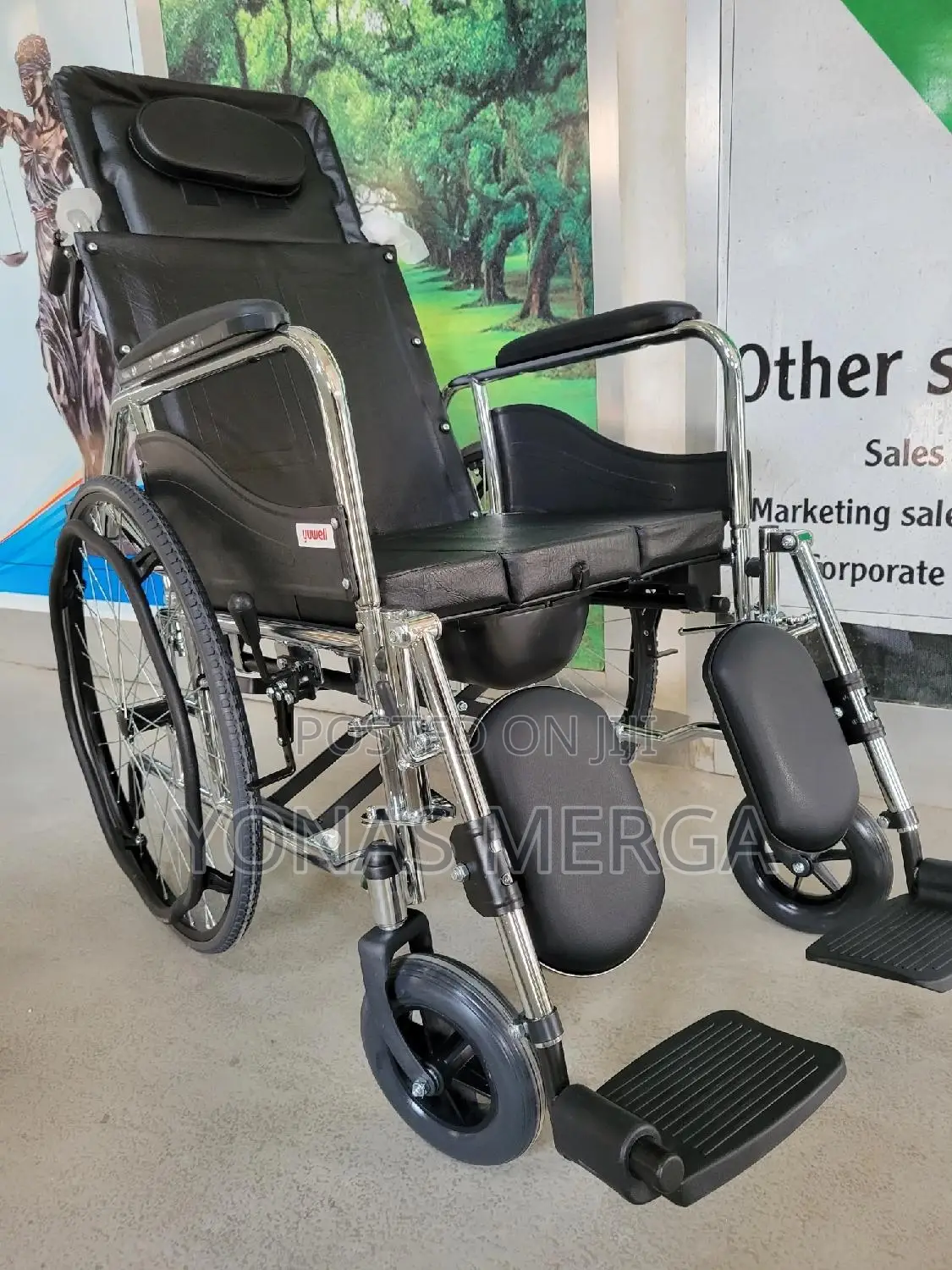 Toilet Wheelchair//Wilcher%150kg Load Bearing 45 * 45cm Seat