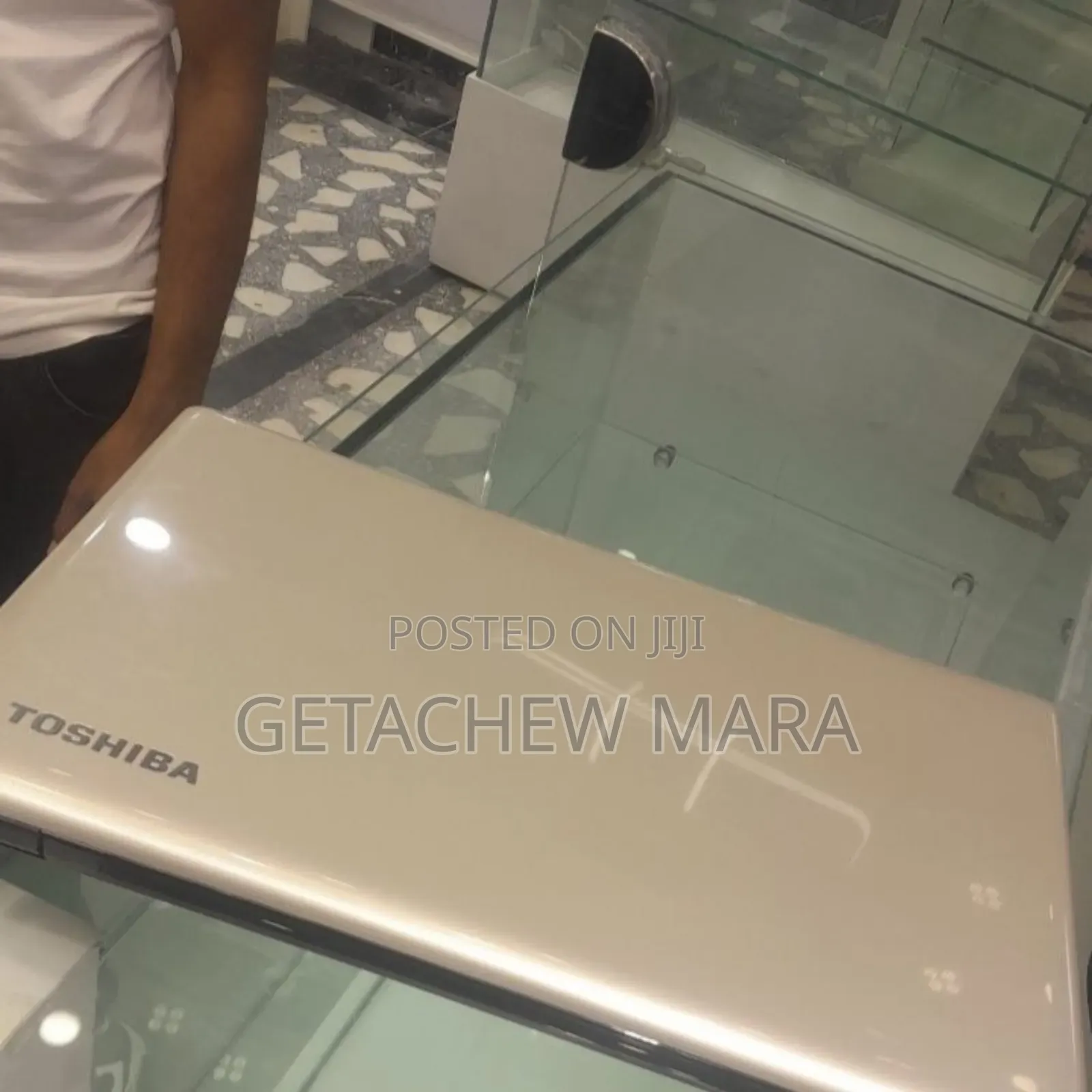 New Laptop Toshiba Satellite C55 8GB Intel Core I7 SSD 1T