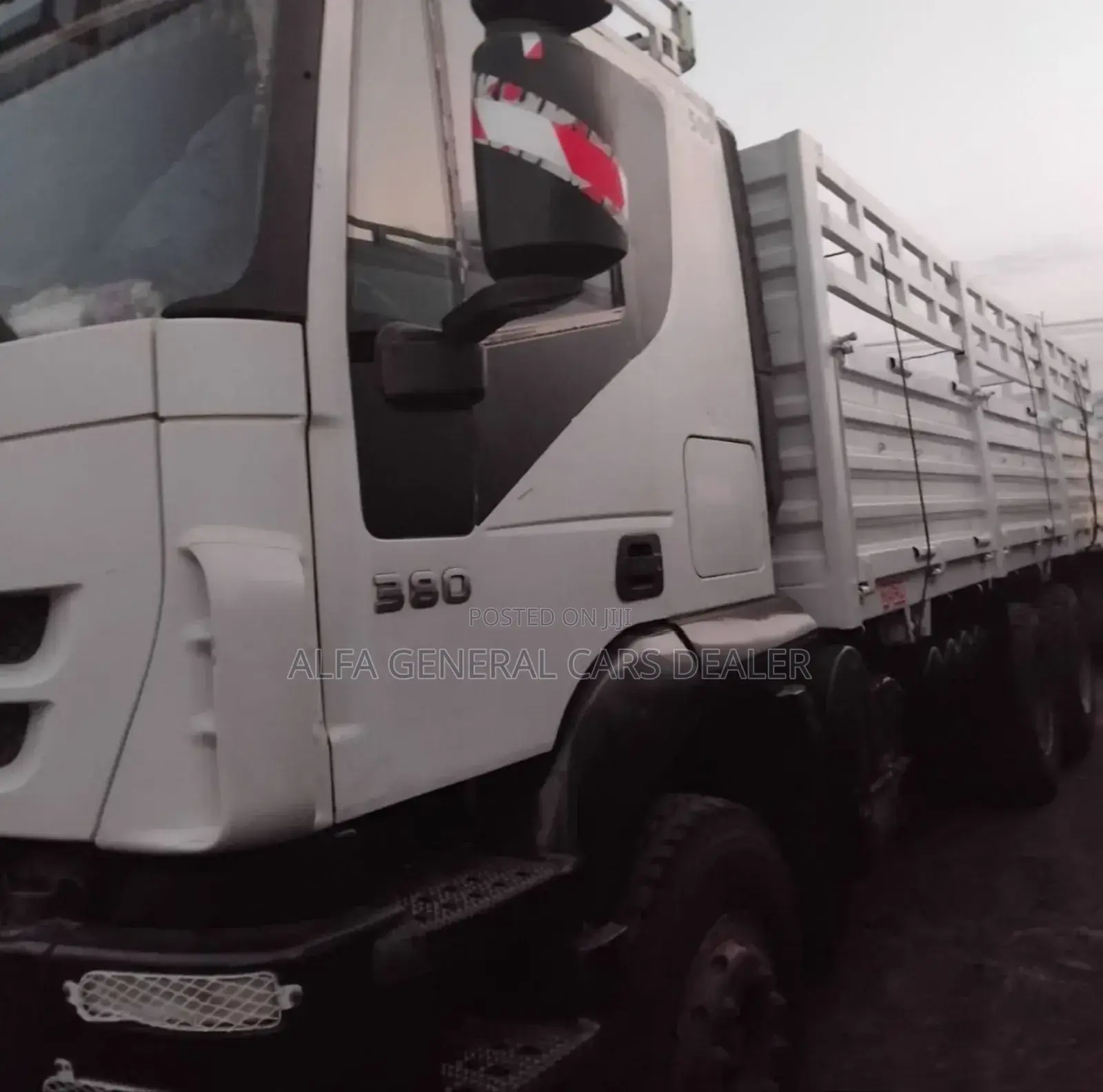 Iveco ኦባማ ከነተሳቢው
•2010