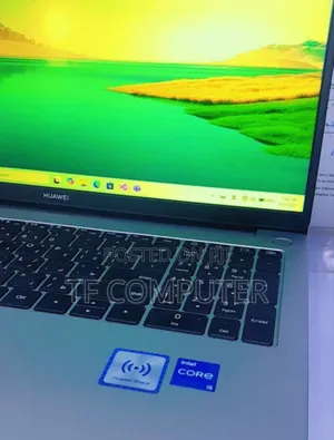 New Laptop Huawei Matebook D 15 8GB Intel Core I5 SSD 512GB