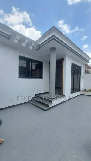 Furnished 5bdrm Villa in Yeka for sale