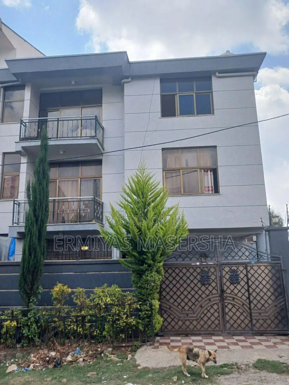 Furnished 5bdrm Penthouse in Yeka for sale