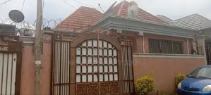 Furnished 5bdrm Villa in Bole for sale