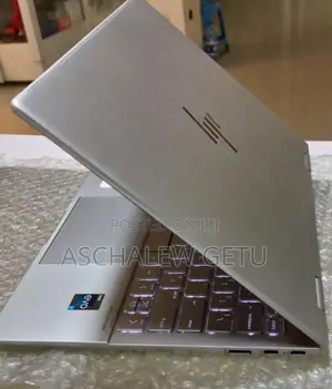 New Laptop HP Envy X360 8GB Intel Core I7 SSD 512GB