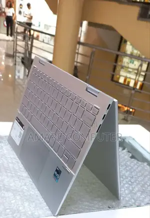 New Laptop HP Envy X360 8GB Intel Core I7 SSD 512GB