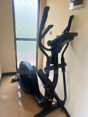 ዘመናዊ Adidas X21 Cross Trainer