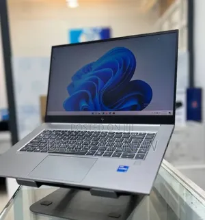 New Laptop HP ZBook 15 16GB Intel Core I7 SSD 512GB