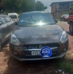Suzuki Swift 2022 Gray
