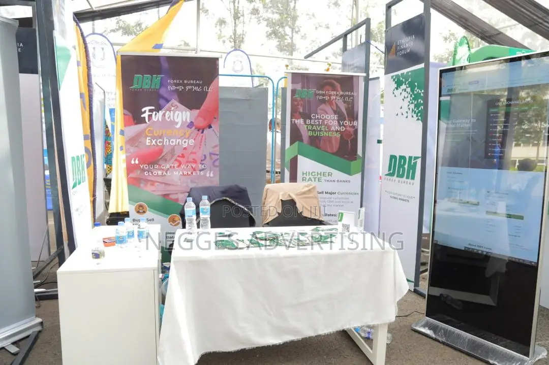 Roll Up Banner