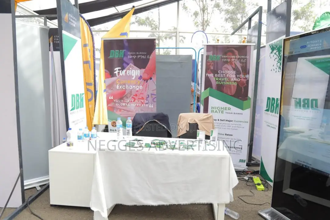 Roll Up Banner