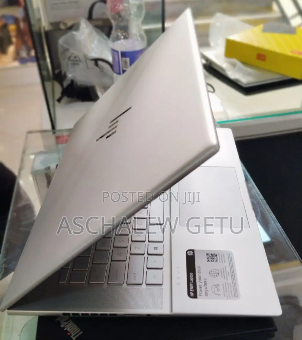 New Laptop HP Envy X360 16GB Intel Core I7 SSD 512GB