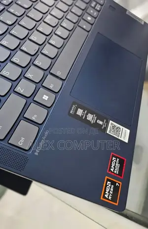 New Laptop Lenovo IdeaPad 520 16GB AMD Ryzen 7 SSD 1T