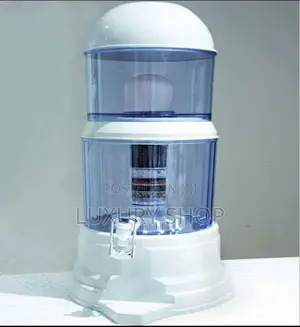 የውሀ ማጣሪያ በ 16 ሊትር የቀረበ Water Purifier