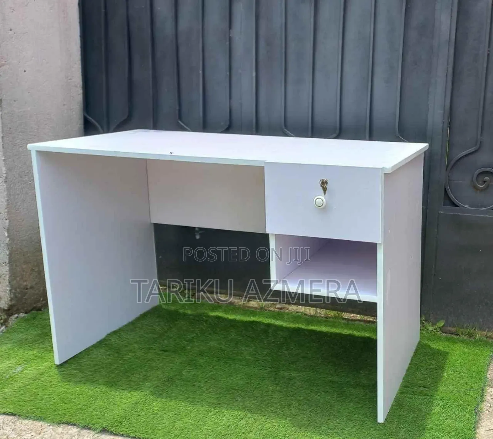 Reading Table