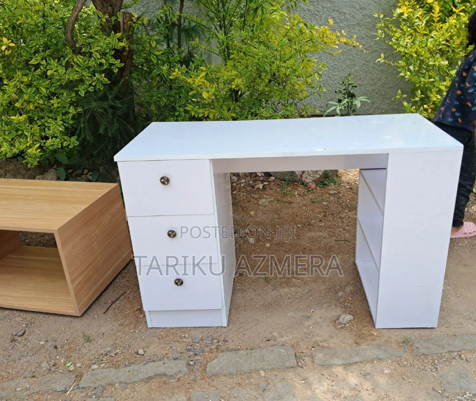 Reading Table