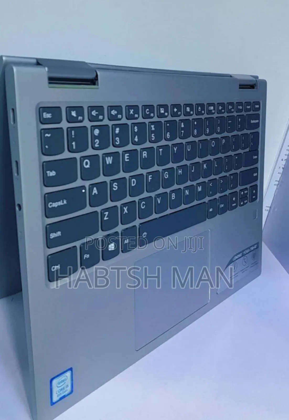 New Laptop Lenovo Yoga 710 8GB Intel Core I5 SSD 256GB