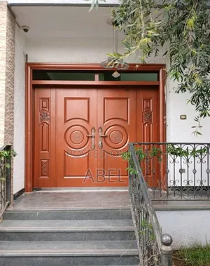 ለአፓርታማ Victor Security በር አለላቹ