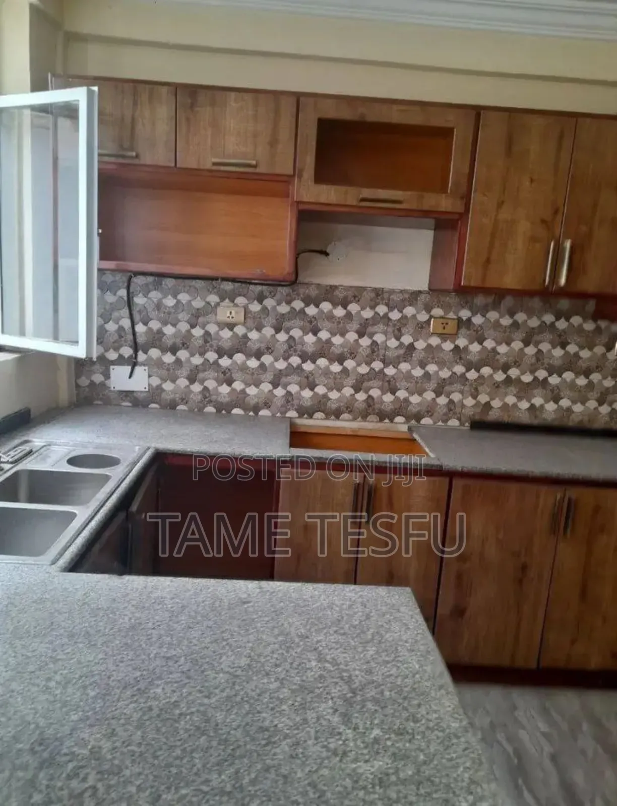 Furnished 5bdrm House in Figa, Bole for sale