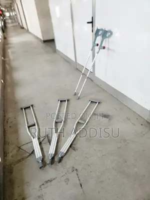Crutches想像crutches當地crutches的遊crutches起訴crutches車禍crutches