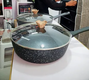 ስፋት 28:26:24 Cm የሆነ Momcoc Nonstick Fry Pan
