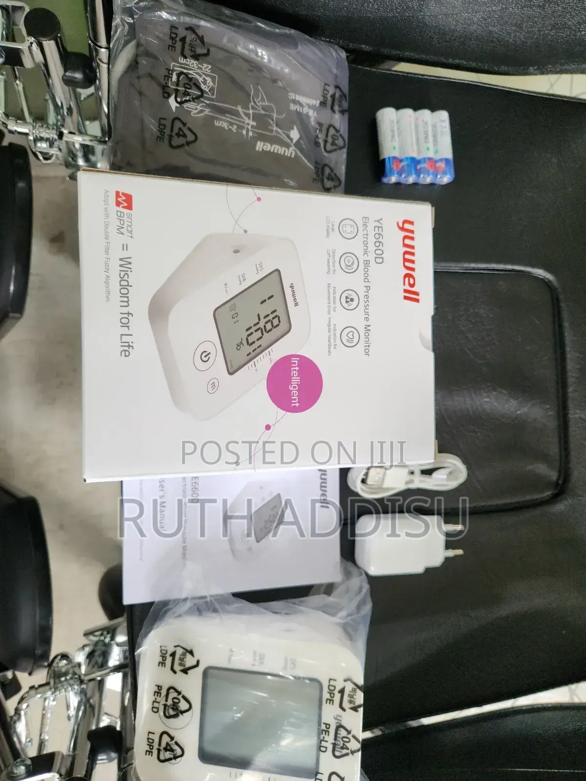 Blood Pressuer Monitor半年digital Blood Pressure Monitor New