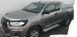 Toyota Hilux 2019 Gray