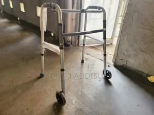 Walker Medical Walker起初medical Walker去玩medical Walker災難walkr
