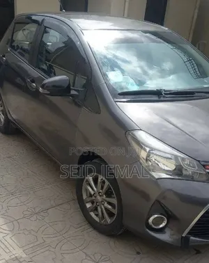 Toyota Yaris 2014 Gray