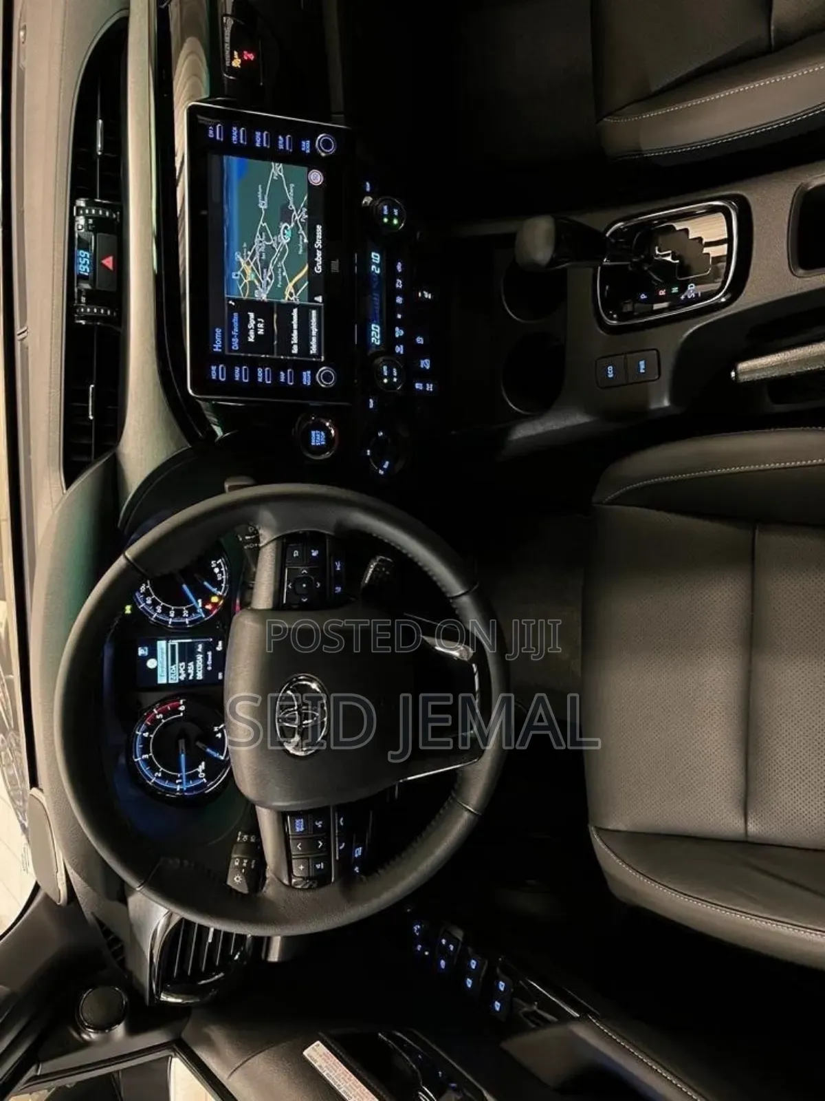 New Toyota Hilux 2024 Gray