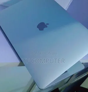 New Laptop Apple MacBook Pro 2022 M2 8GB Apple M2 SSD 256GB