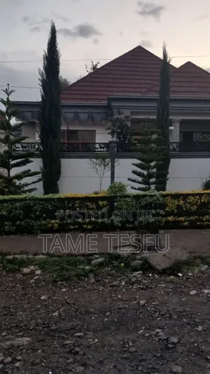 Furnished 4bdrm Villa in Cmc Meri, Bole for sale