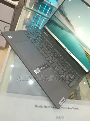 Laptop Lenovo Yoga 7i 16GB Intel Core Ultra 7 SSD 1T