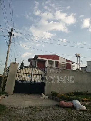 3bdrm House in G+1, Yeka for rent