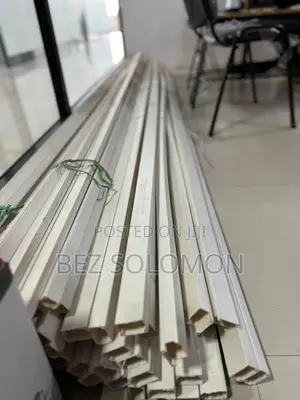 ከፍተኛ ጥራት ያላቸው “Lucky” የኬብል መሸፈኛ ቱቦች (Cable Trunking)