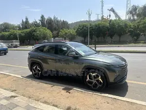 Hyundai Tucson SE 2022 Gray