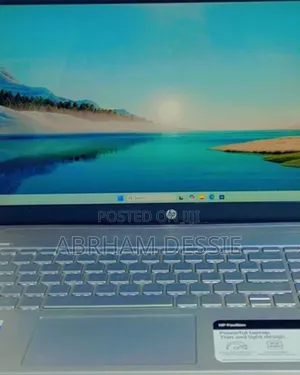 New Laptop HP Pavilion 15 8GB Intel Core I7 SSD 256GB
